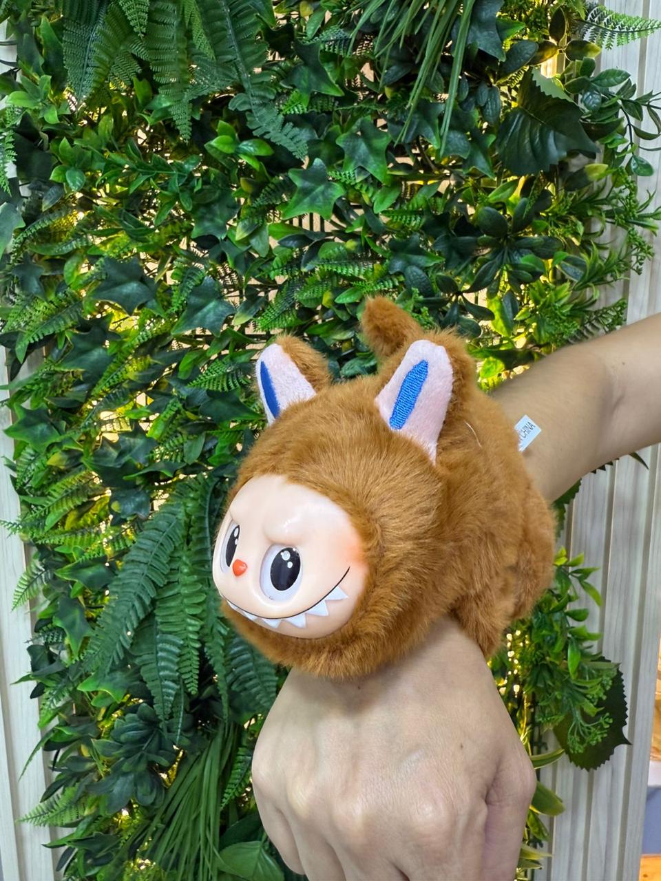 Vista 2 de Labubu brazalete - Color: Azul